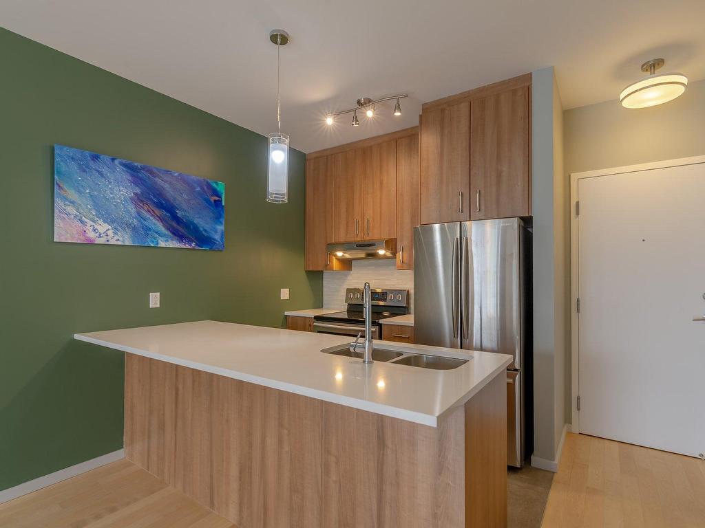 









10700


Rue Berri

, 204,
Montréal (Ahuntsic-Cartierville),




QC
H3L2H4

