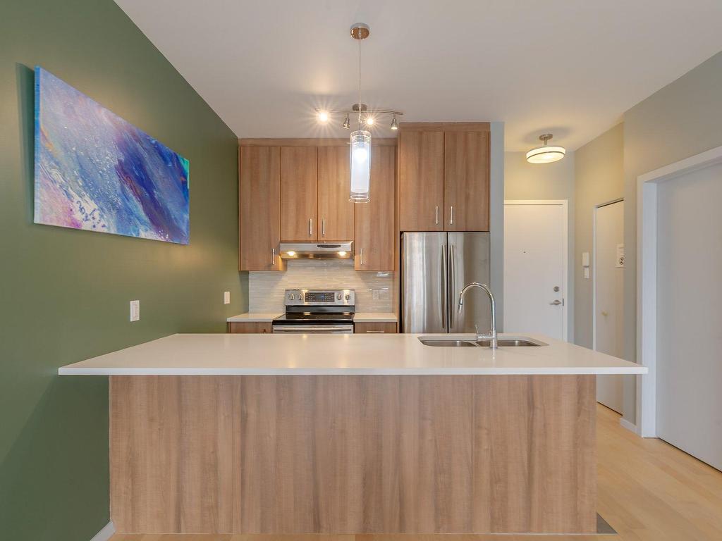 









10700


Rue Berri

, 204,
Montréal (Ahuntsic-Cartierville),




QC
H3L2H4

