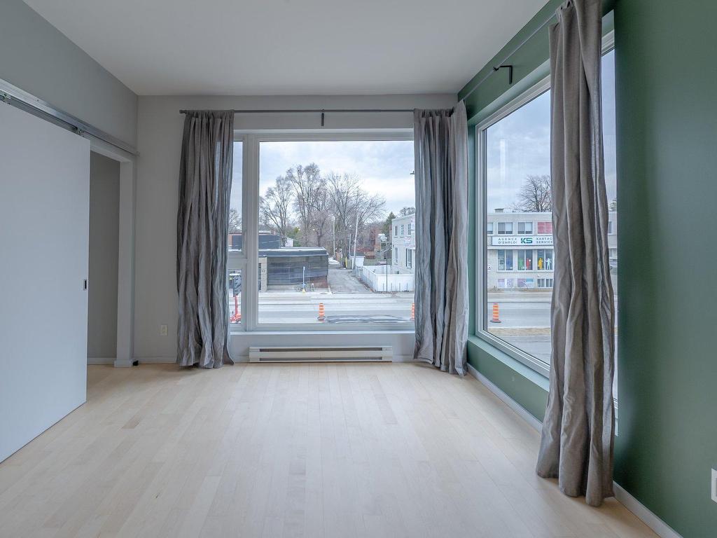 









10700


Rue Berri

, 204,
Montréal (Ahuntsic-Cartierville),




QC
H3L2H4

