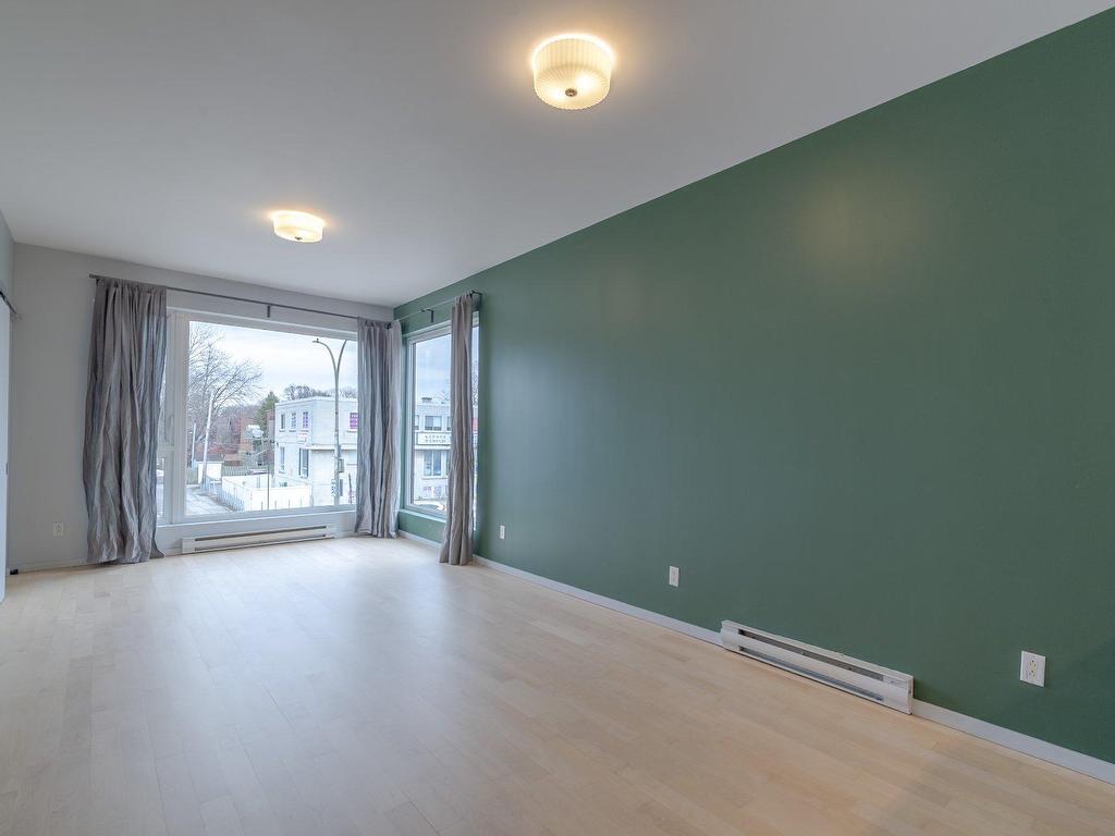 









10700


Rue Berri

, 204,
Montréal (Ahuntsic-Cartierville),




QC
H3L2H4

