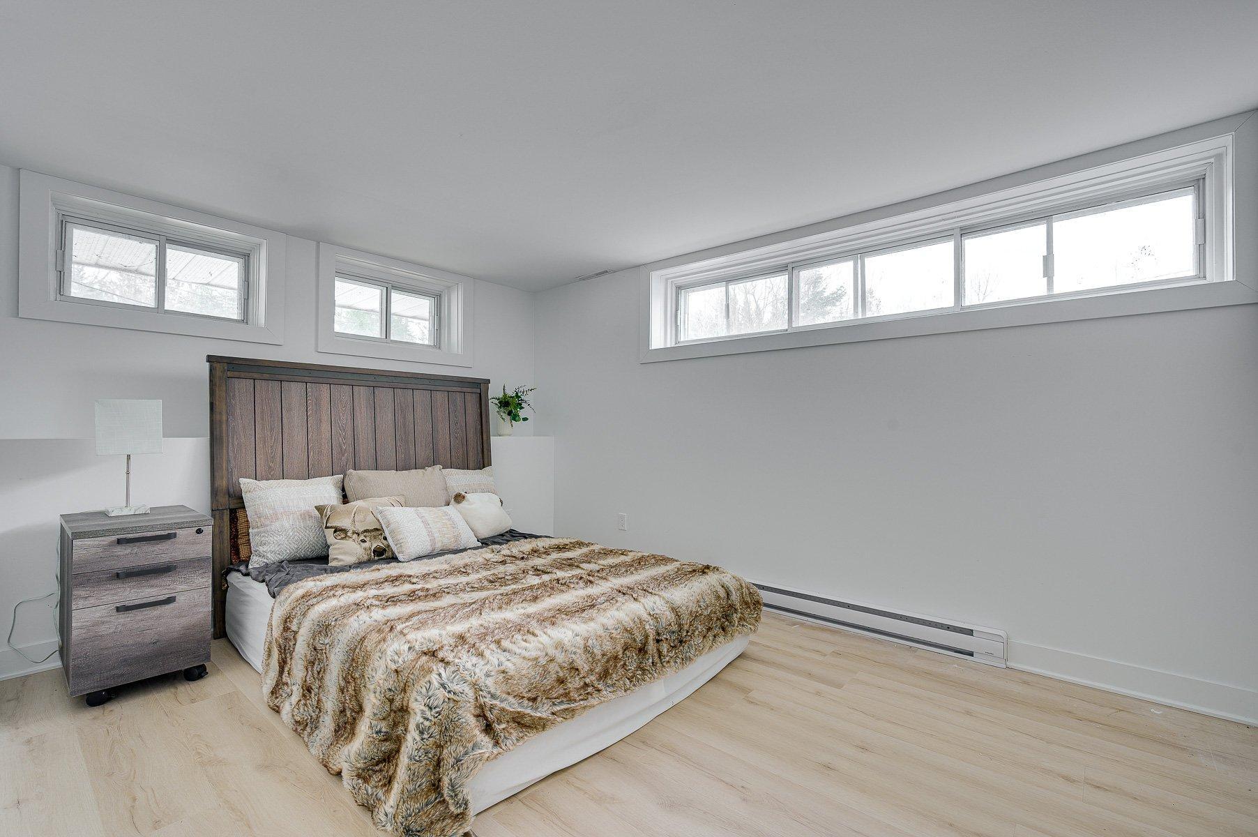 









1


Av. de Champfleury

,
Estérel,




QC
J0T1E0

