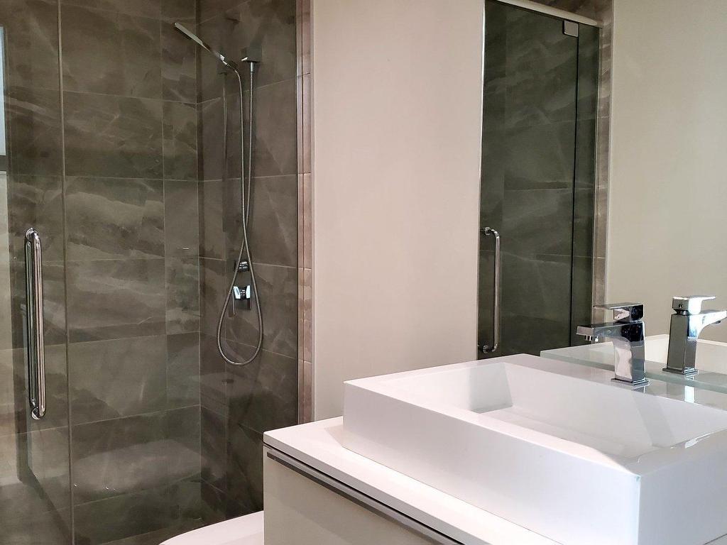 









1450


Boul. René-Lévesque O.

, 312,
Montréal (Ville-Marie),




QC
H3G0E1

