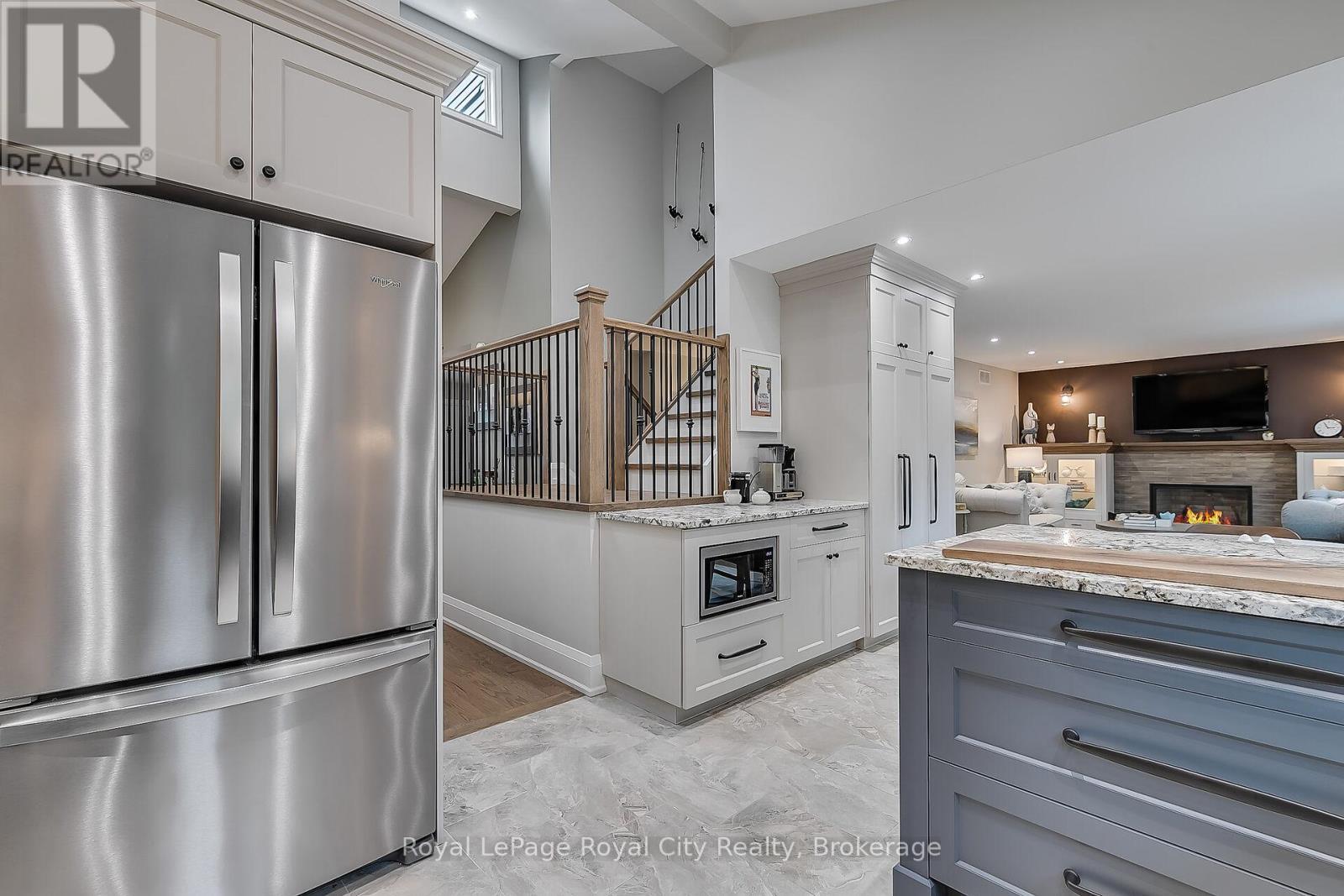 












1 HUNTINGTON PLACE

,
Guelph (Kortright East),




Ontario
N1G4C9

