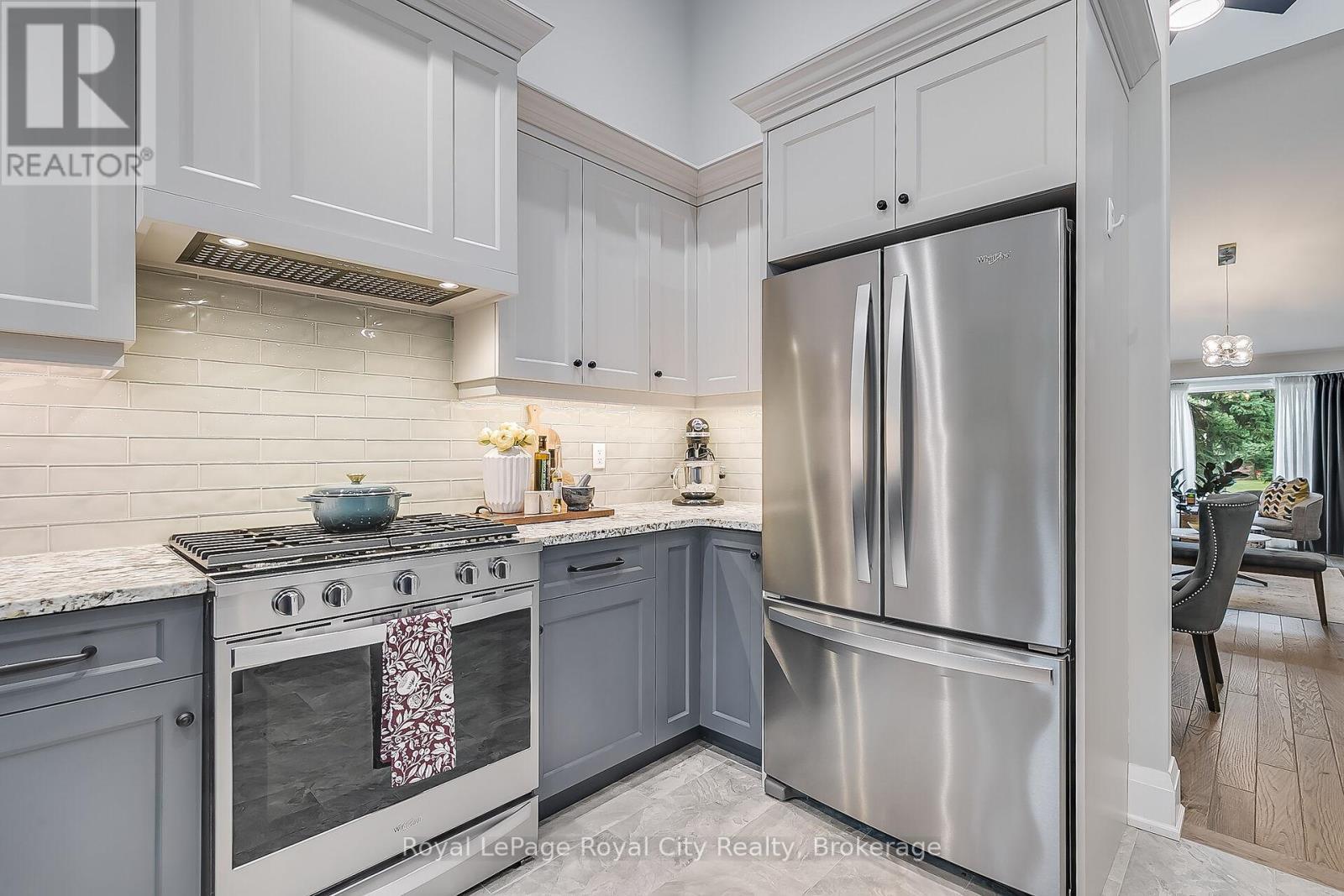 












1 HUNTINGTON PLACE

,
Guelph (Kortright East),




Ontario
N1G4C9

