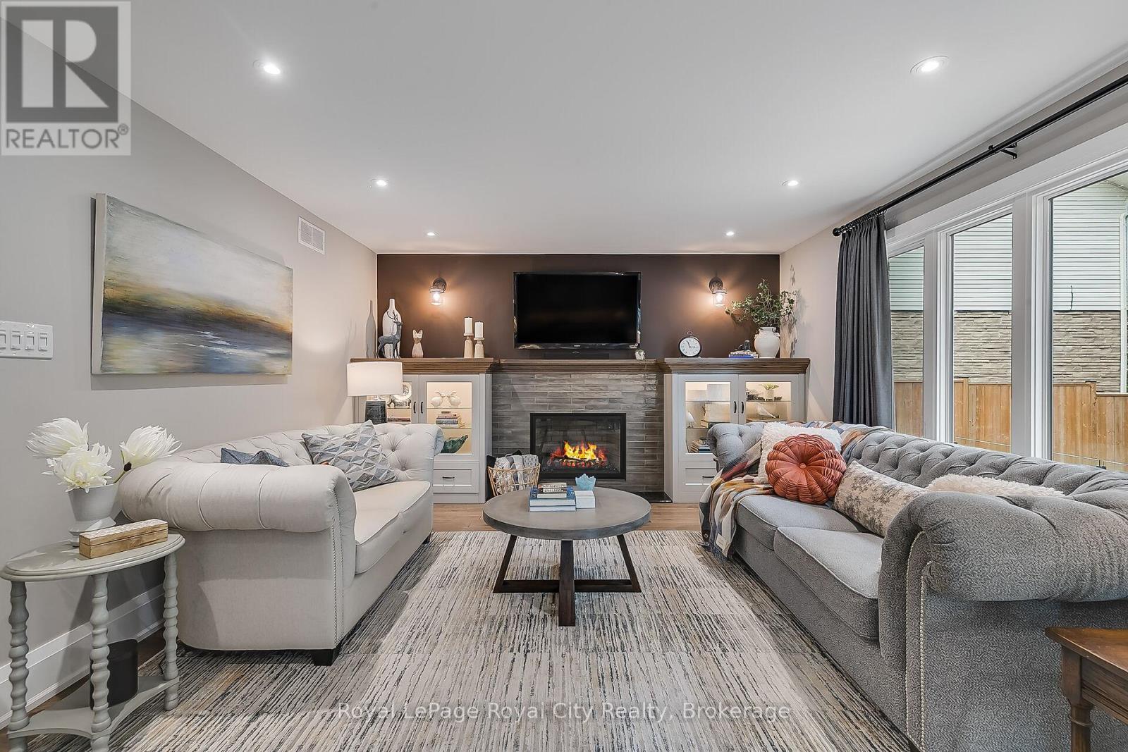 












1 HUNTINGTON PLACE

,
Guelph (Kortright East),




Ontario
N1G4C9

