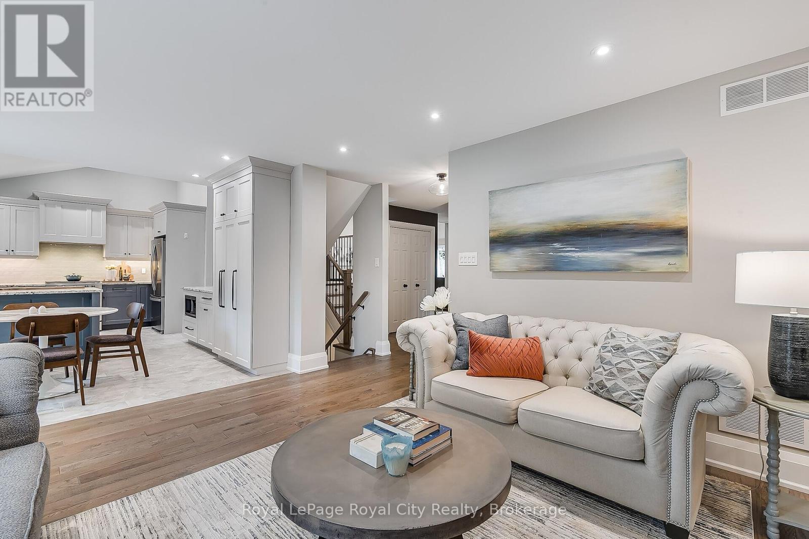 












1 HUNTINGTON PLACE

,
Guelph (Kortright East),




Ontario
N1G4C9

