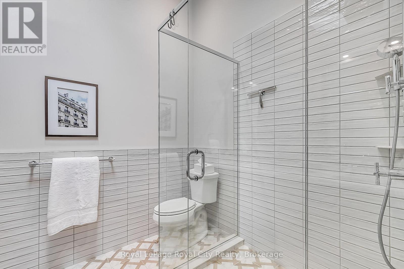 












1 HUNTINGTON PLACE

,
Guelph (Kortright East),




Ontario
N1G4C9

