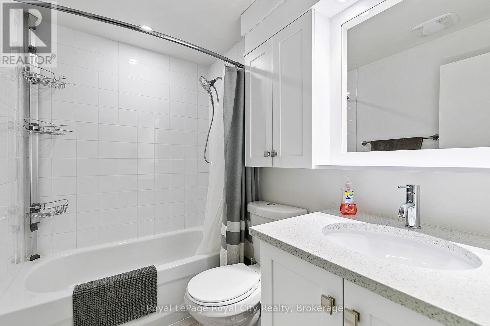 












1 HUNTINGTON PLACE

,
Guelph (Kortright East),




Ontario
N1G4C9

