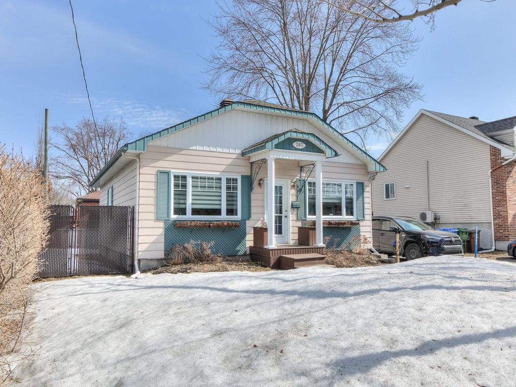 









203


Rue Villeneuve

,
Saint-Eustache,




QC
J7P2G1

