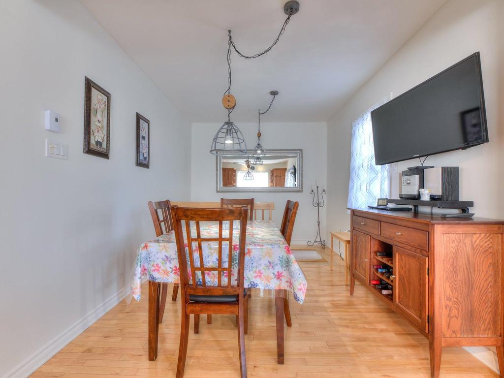 









203


Rue Villeneuve

,
Saint-Eustache,




QC
J7P2G1

