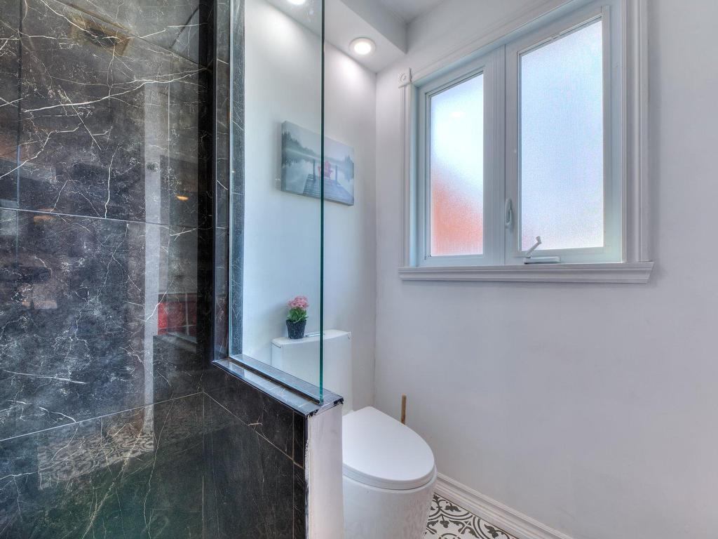 









155


Rue Pilon

,
Saint-Eustache,




QC
J7P2J5

