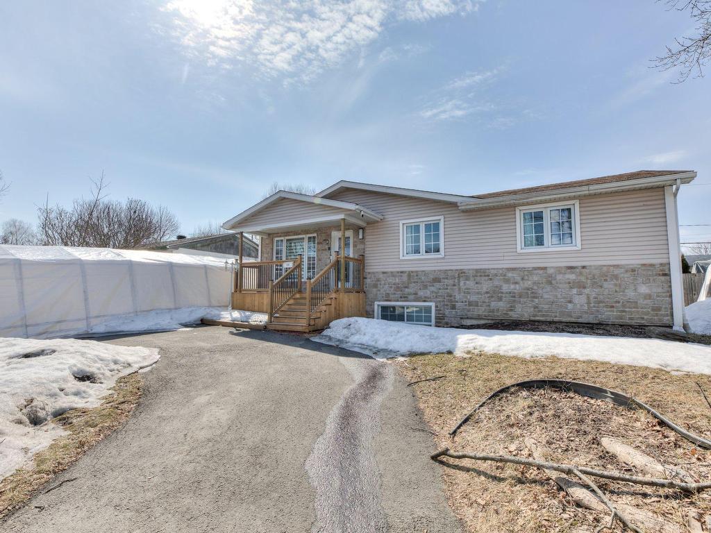 









155


Rue Pilon

,
Saint-Eustache,




QC
J7P2J5

