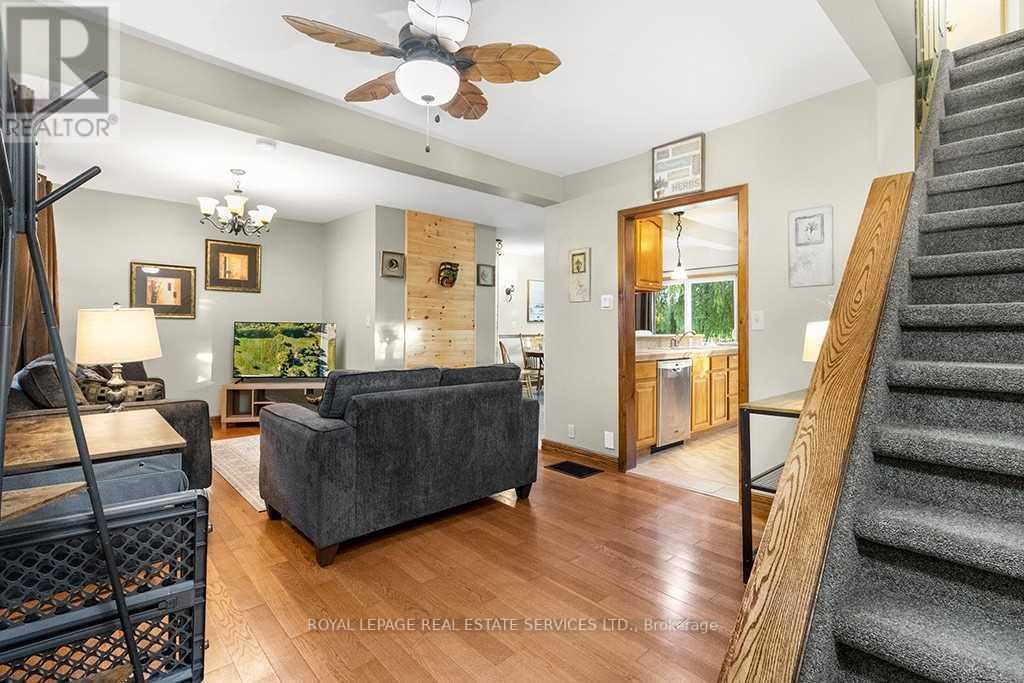 












7011 HIGHWAY 6 HIGHWAY

,
Northern Bruce Peninsula,




Ontario
N0H2R0

