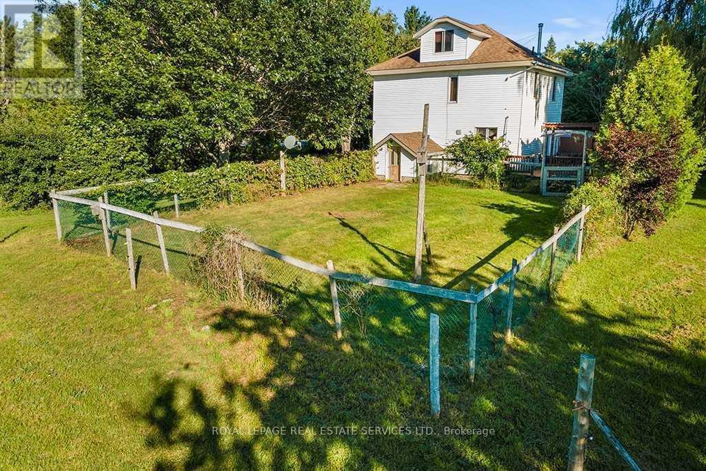 












7011 HIGHWAY 6 HIGHWAY

,
Northern Bruce Peninsula,




Ontario
N0H2R0

