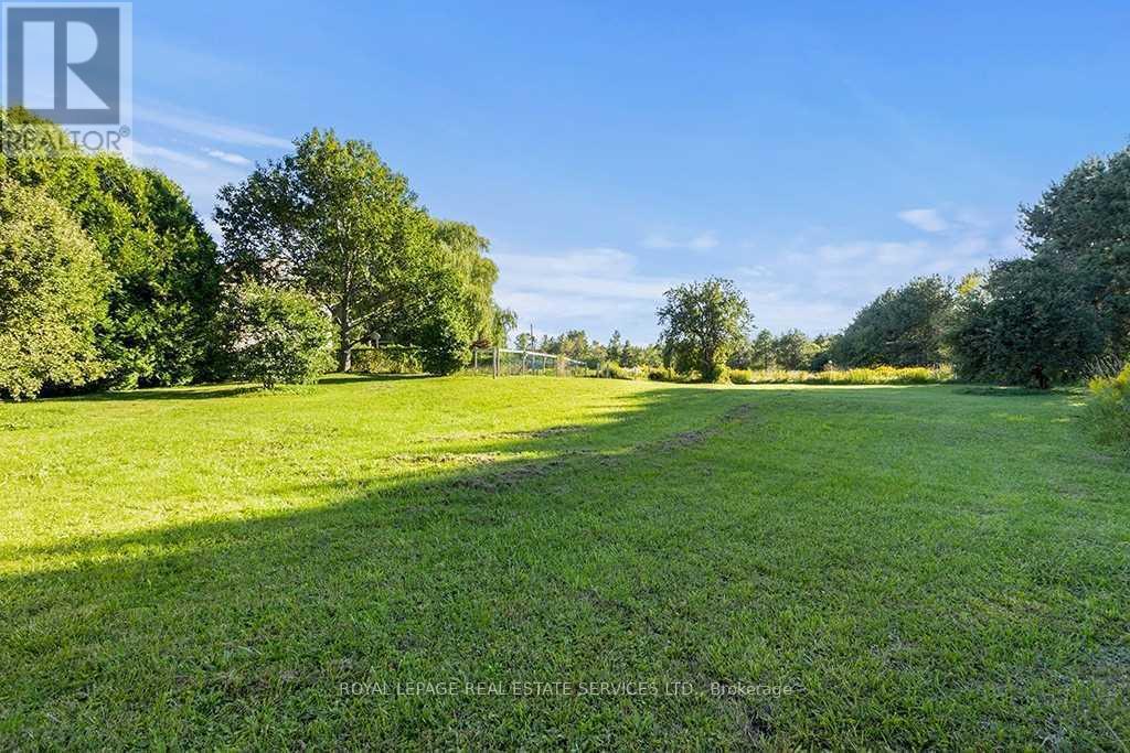 












7011 HIGHWAY 6 HIGHWAY

,
Northern Bruce Peninsula,




Ontario
N0H2R0

