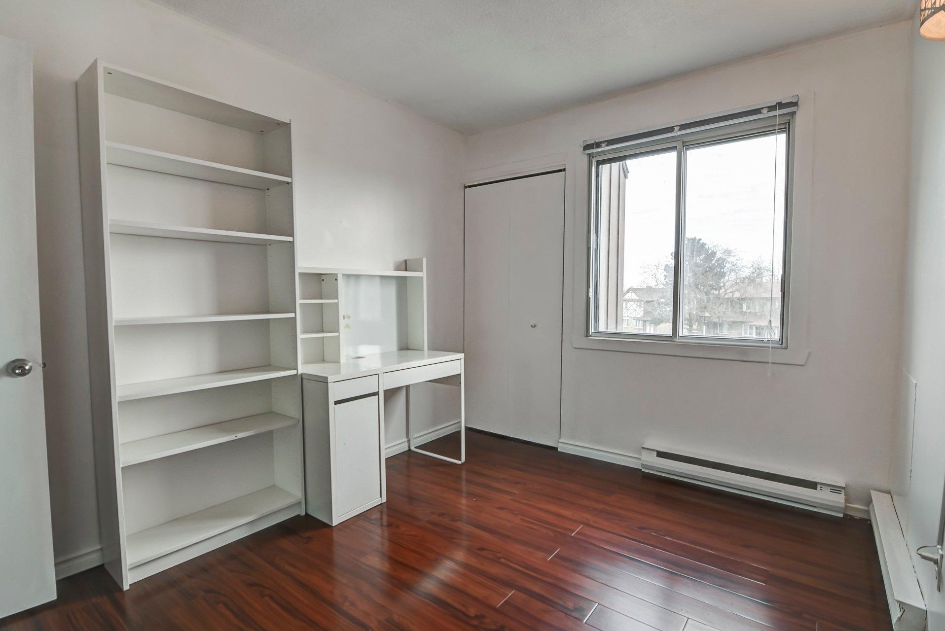 









92


Rue Viking

,
Dollard-des-Ormeaux,




QC
H9G2P1

