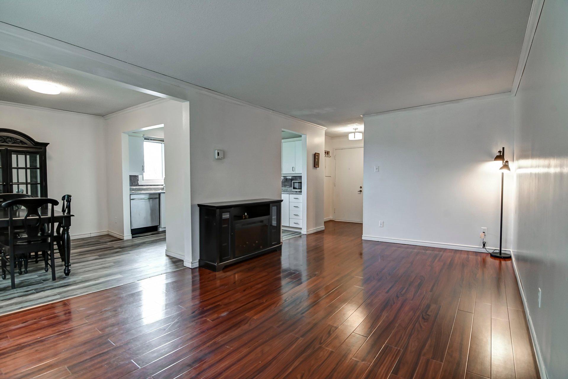 









92


Rue Viking

,
Dollard-des-Ormeaux,




QC
H9G2P1


