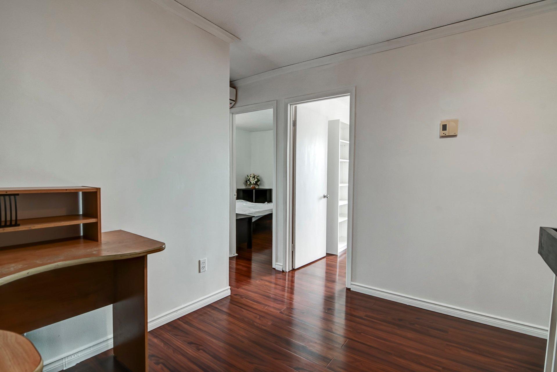 









92


Rue Viking

,
Dollard-des-Ormeaux,




QC
H9G2P1

