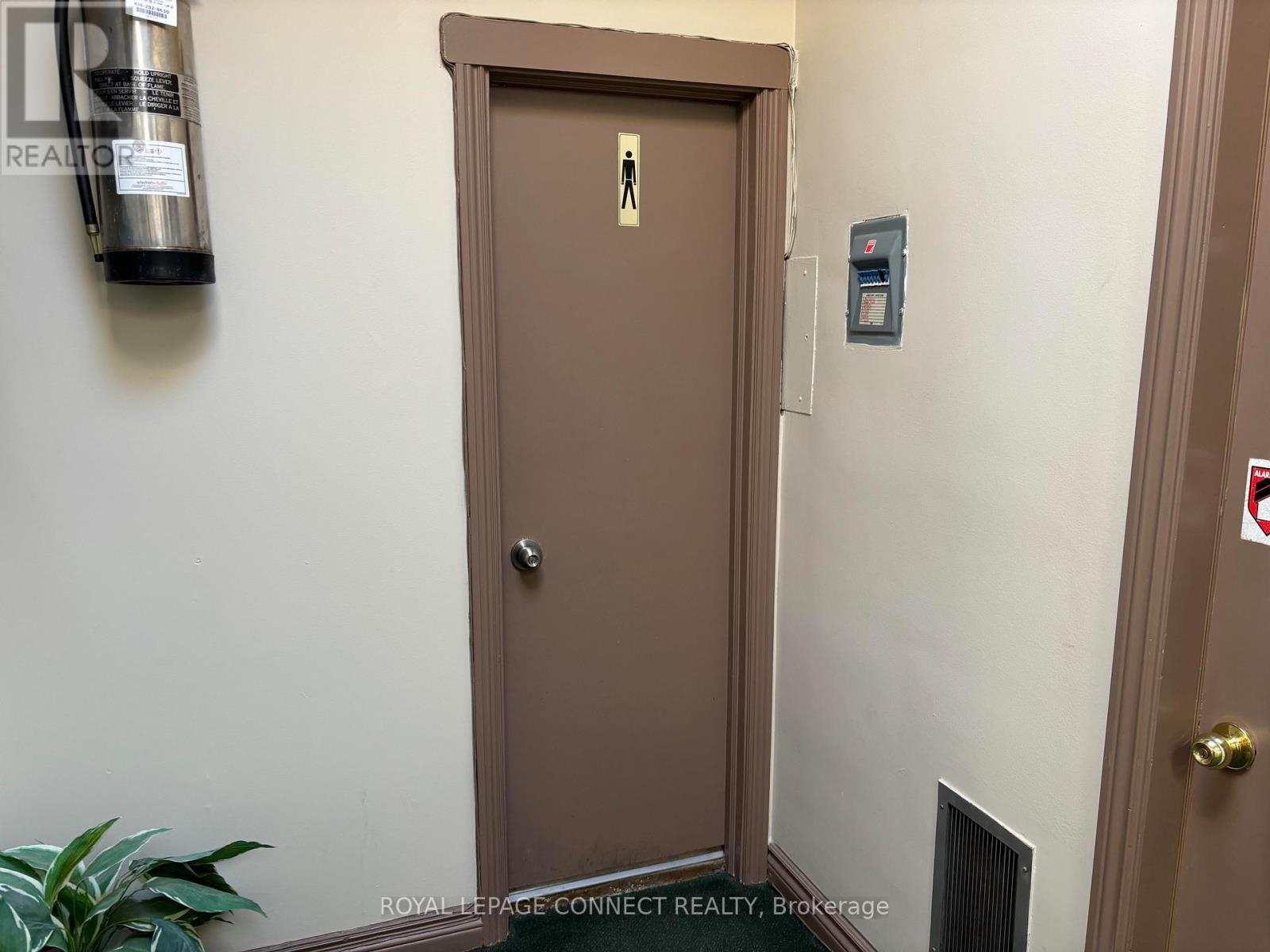 












1 - 62 HARWOOD AVENUE S

,
Ajax,




Ontario
L1S2H6


