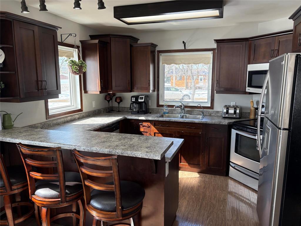 












114 Pleasant Valley Drive

,
Pelican Lake,




Manitoba
R0K0C0

