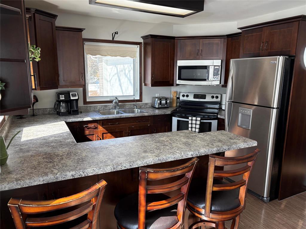 












114 Pleasant Valley Drive

,
Pelican Lake,




Manitoba
R0K0C0

