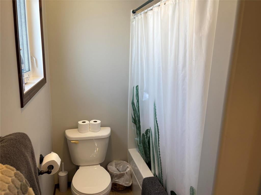 












114 Pleasant Valley Drive

,
Pelican Lake,




Manitoba
R0K0C0

