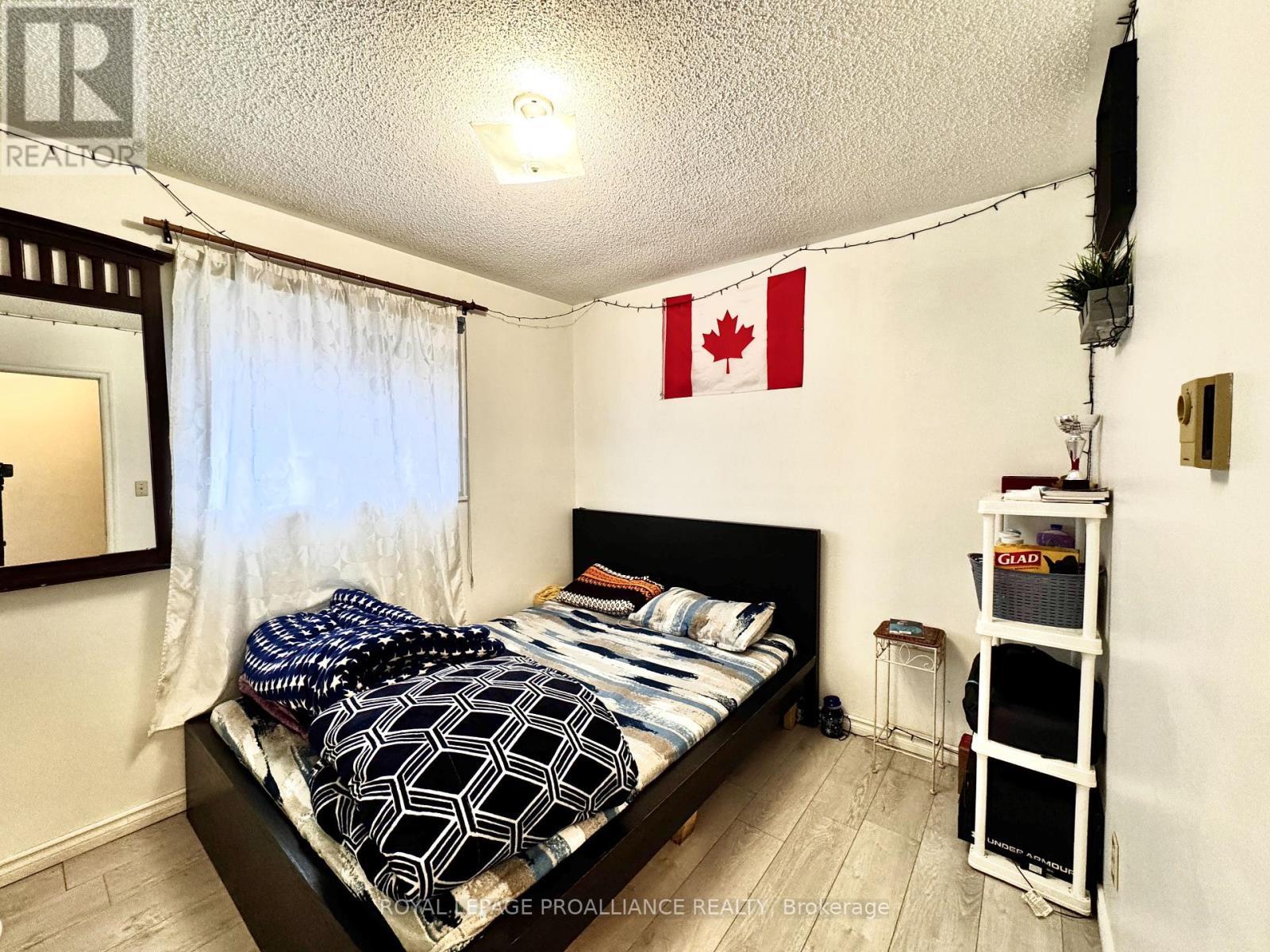 












57 DONALD STREET

,
Belleville (Belleville Ward),




Ontario
K8P2J2

