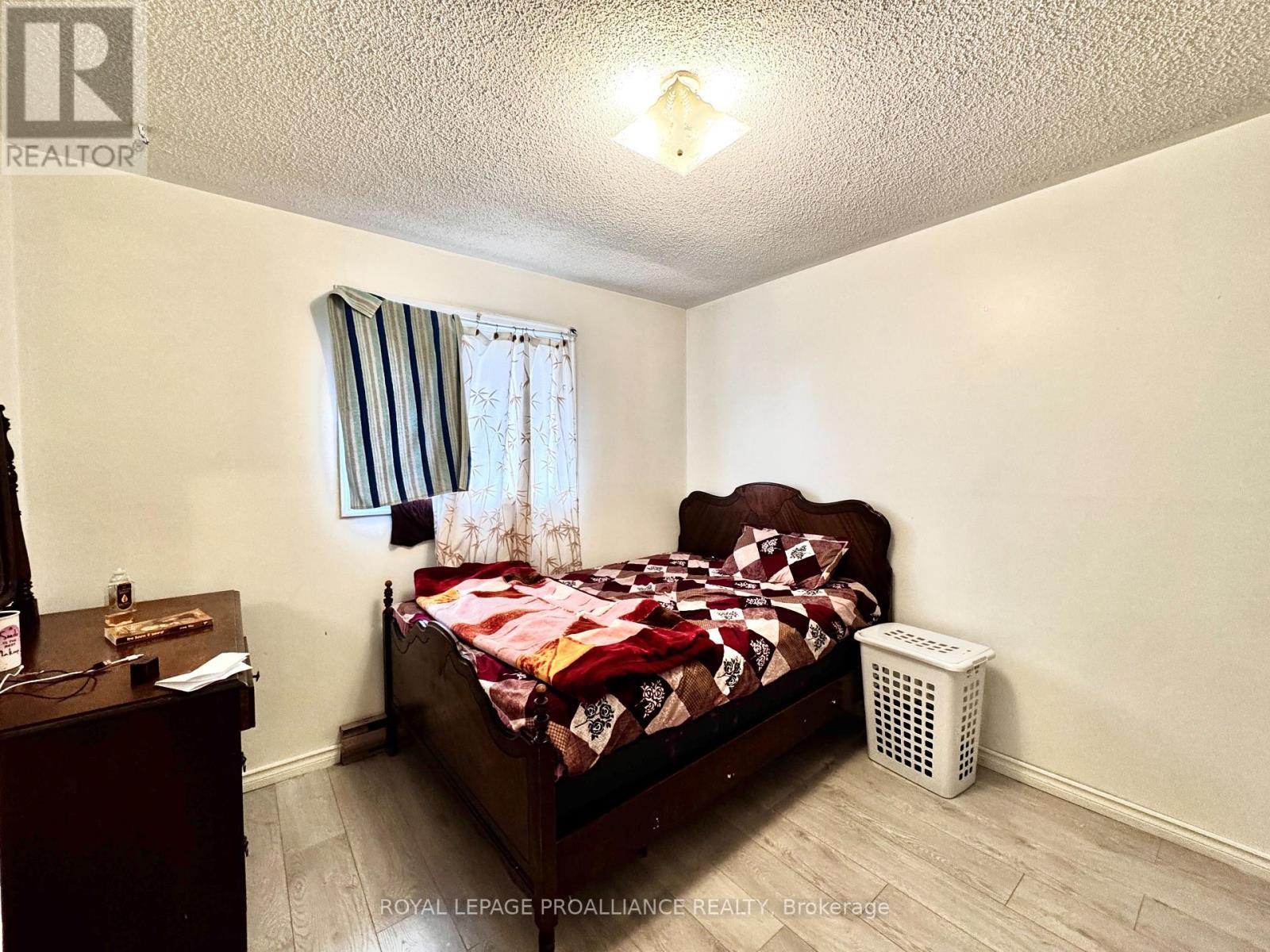 












57 DONALD STREET

,
Belleville (Belleville Ward),




Ontario
K8P2J2

