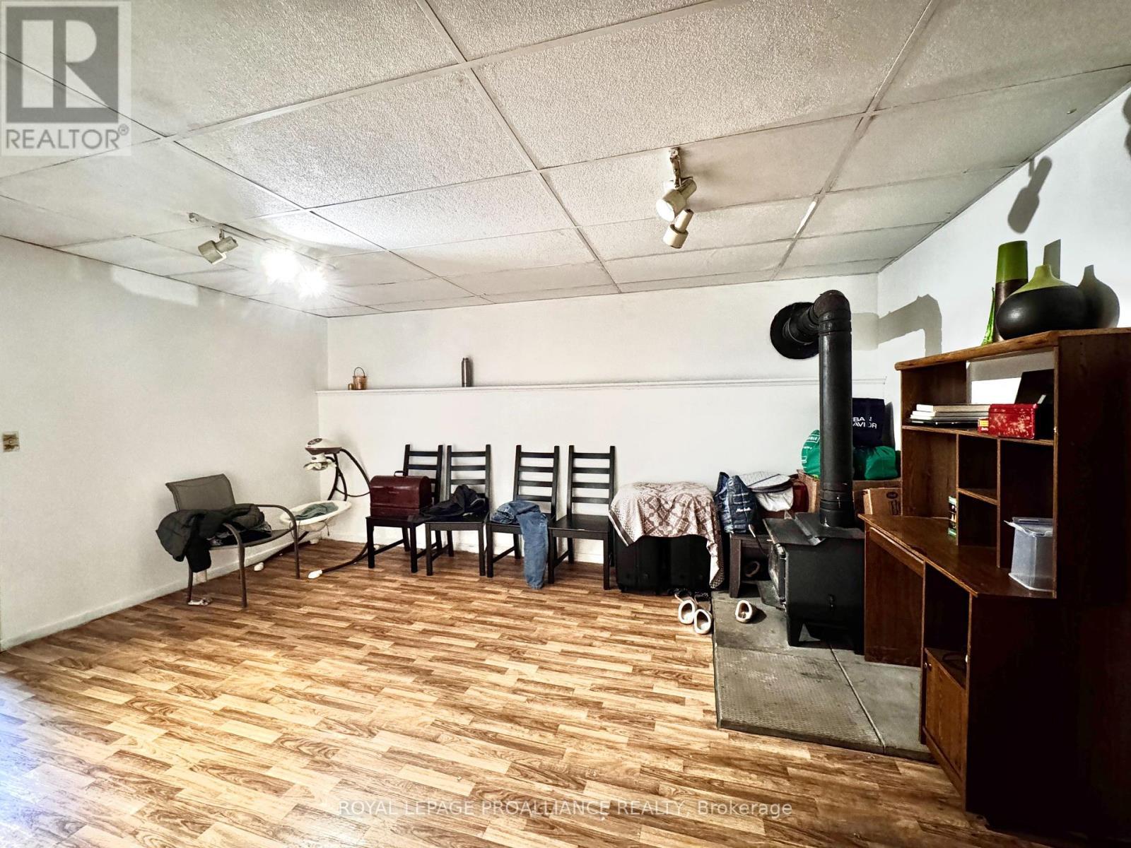 












57 DONALD STREET

,
Belleville (Belleville Ward),




Ontario
K8P2J2

