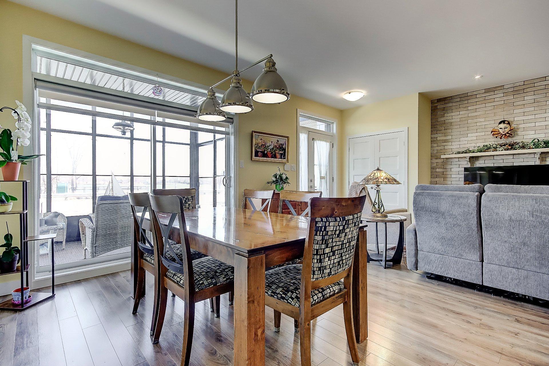 









110


Rue Jean-Talon

, 102,
Saint-Jean-sur-Richelieu,




QC
J2W1R3

