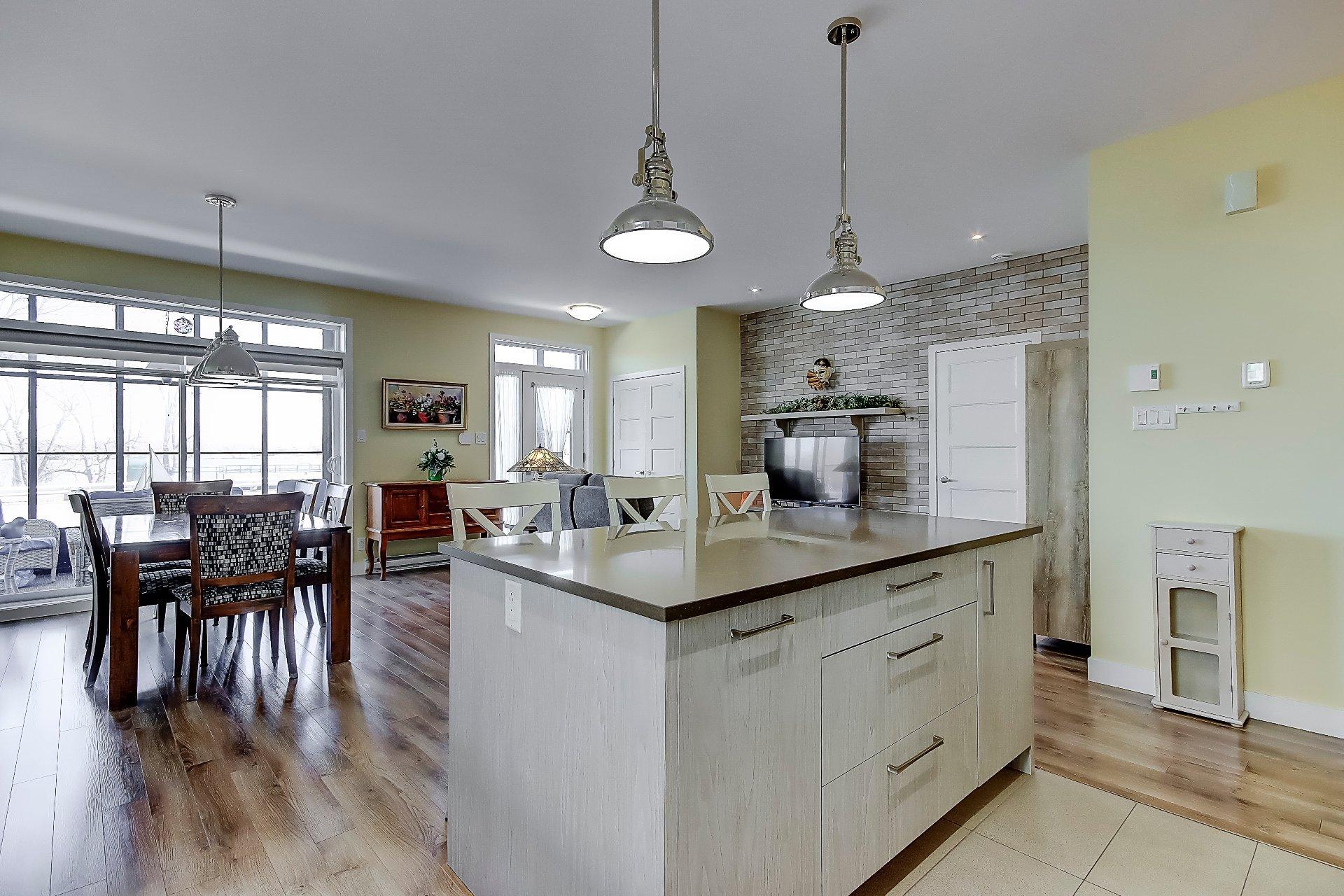 









110


Rue Jean-Talon

, 102,
Saint-Jean-sur-Richelieu,




QC
J2W1R3

