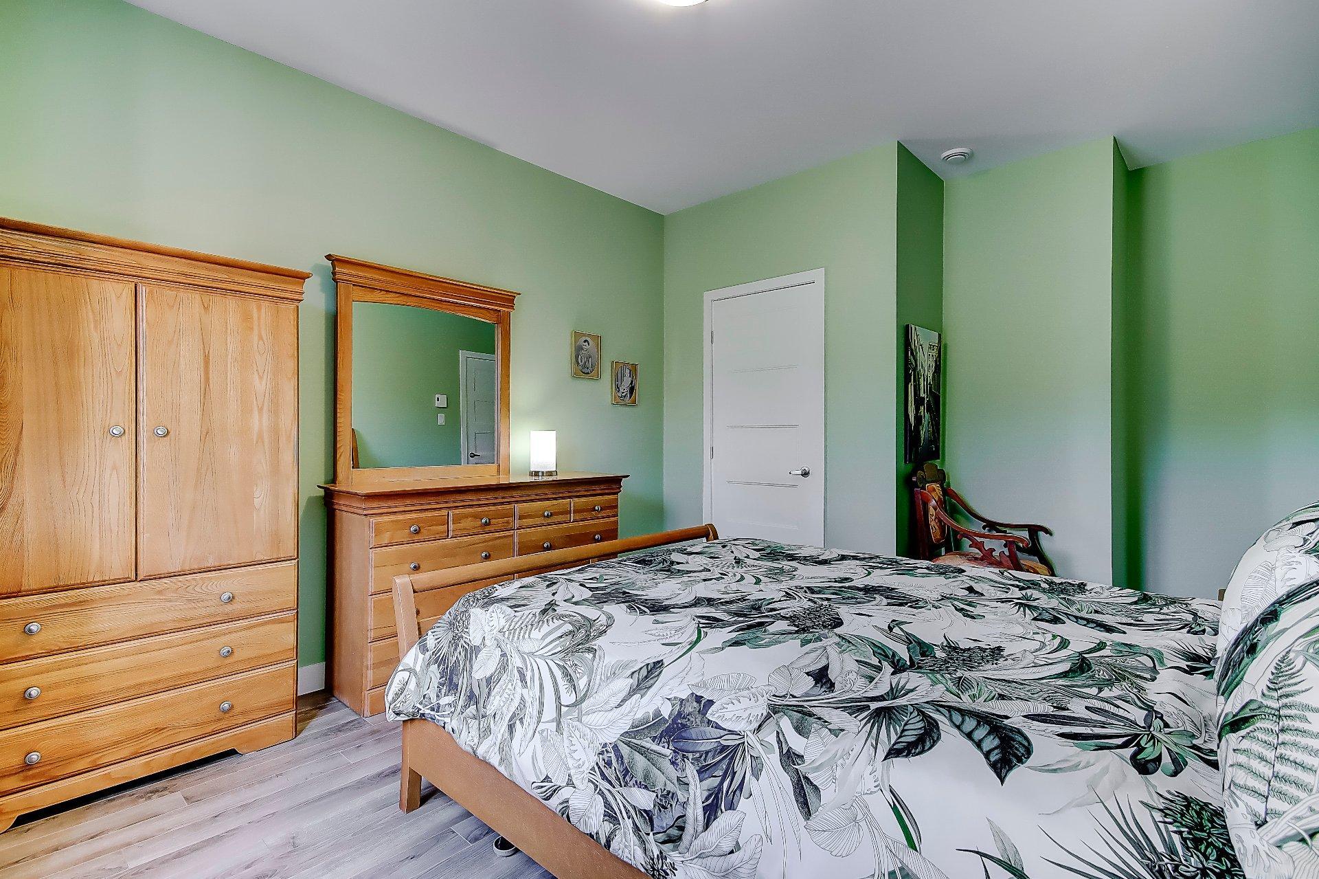 









110


Rue Jean-Talon

, 102,
Saint-Jean-sur-Richelieu,




QC
J2W1R3

