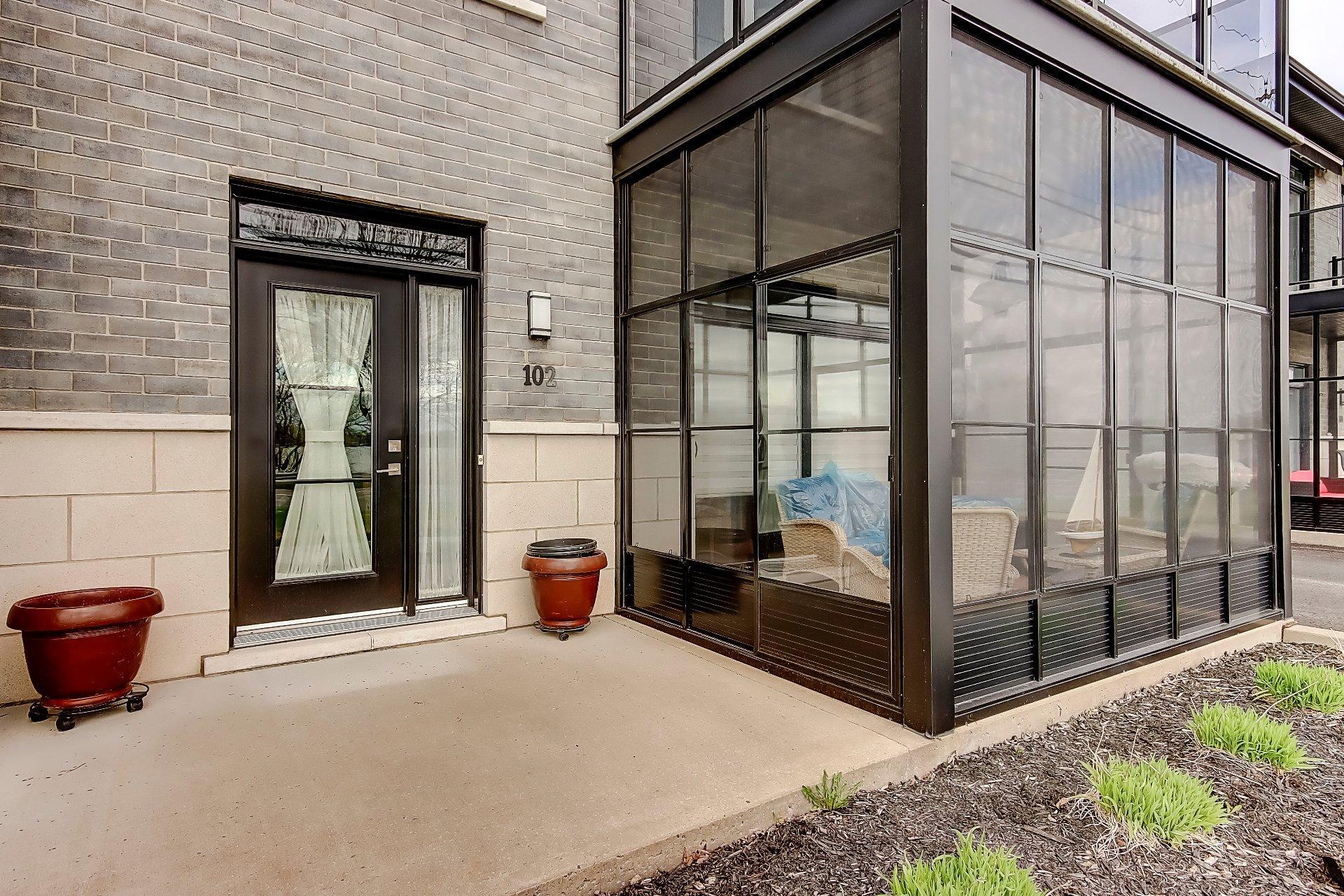 









110


Rue Jean-Talon

, 102,
Saint-Jean-sur-Richelieu,




QC
J2W1R3

