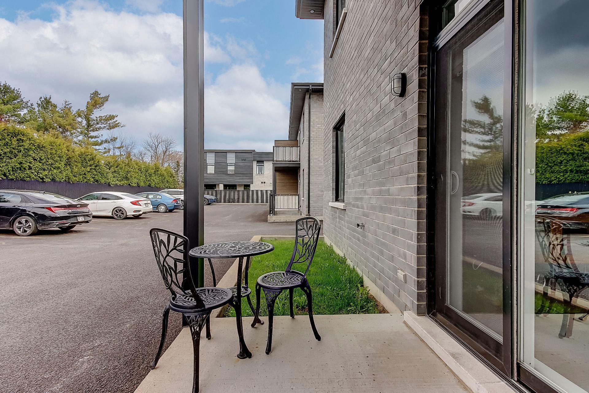 









110


Rue Jean-Talon

, 102,
Saint-Jean-sur-Richelieu,




QC
J2W1R3

