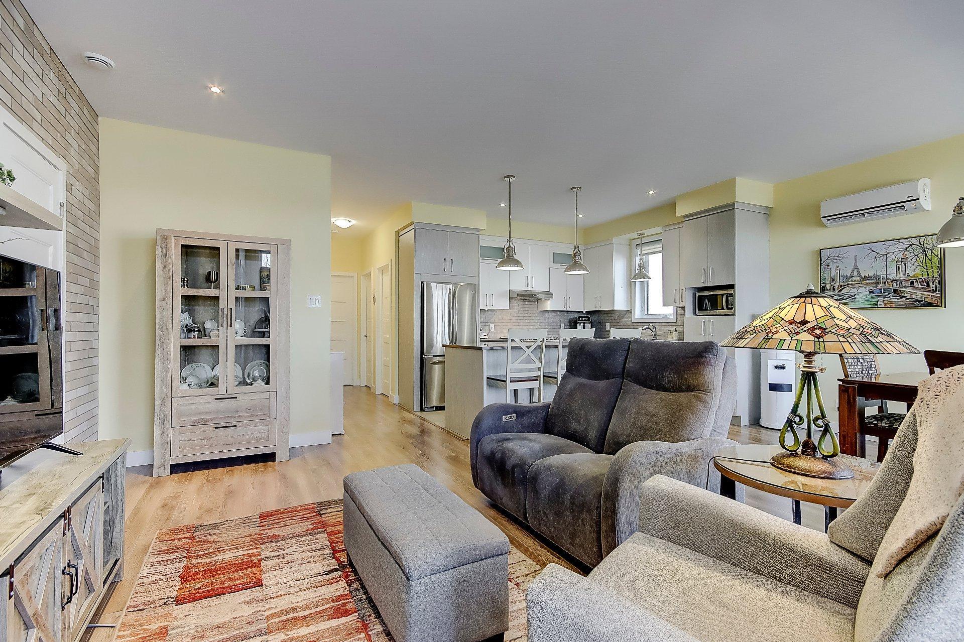 









110


Rue Jean-Talon

, 102,
Saint-Jean-sur-Richelieu,




QC
J2W1R3


