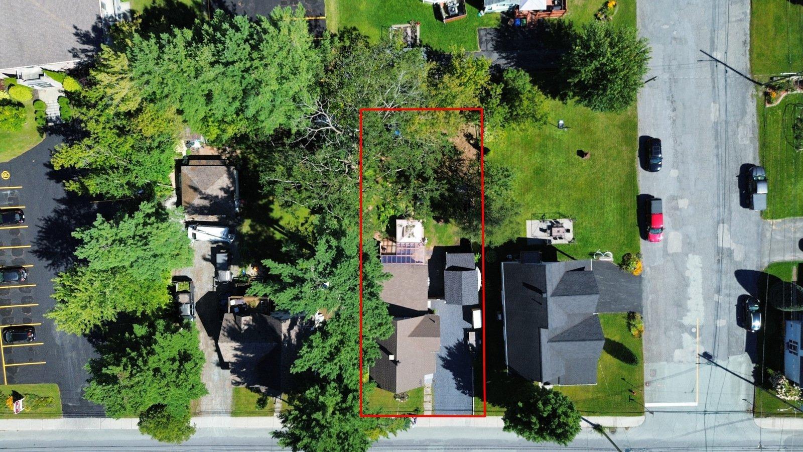 









370


Rue Merry N.

,
Magog,




QC
J1X2G5

