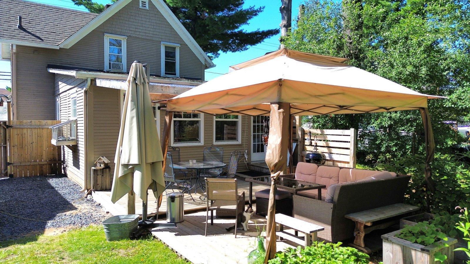 









370


Rue Merry N.

,
Magog,




QC
J1X2G5

