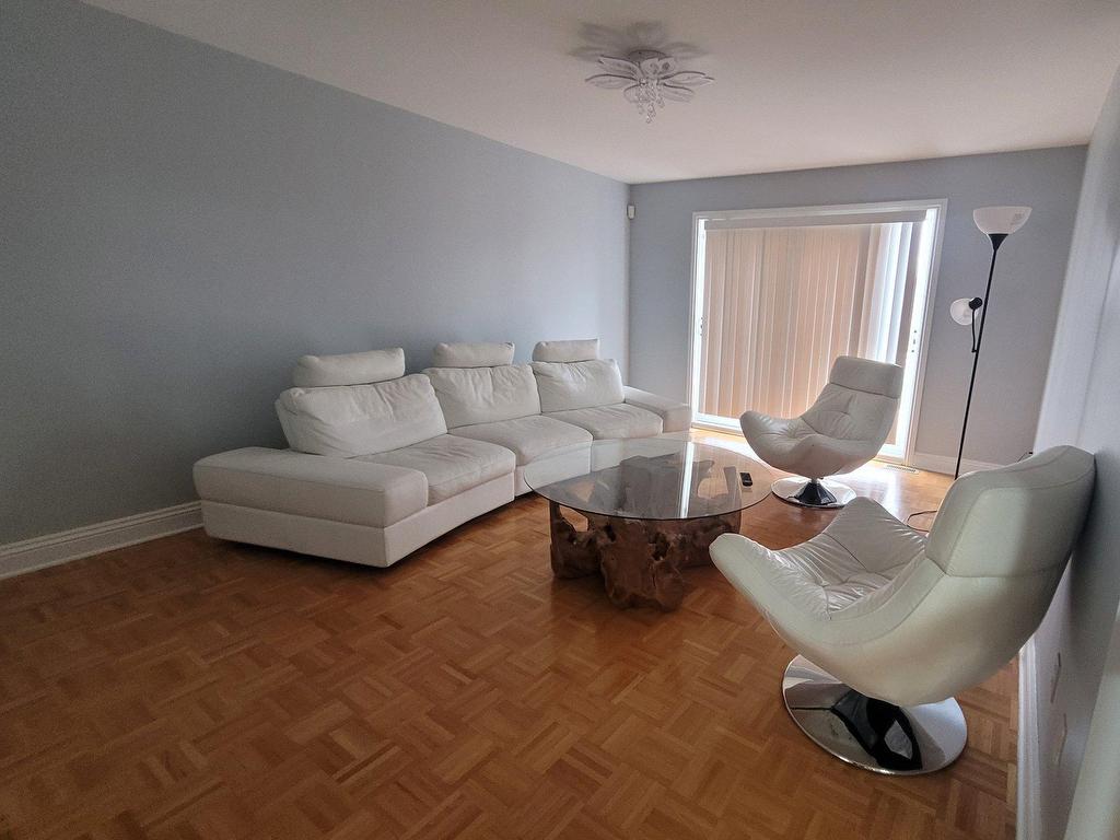 









6872


Rue Marie-Guyart

,
Montréal (LaSalle),




QC
H8N3G7

