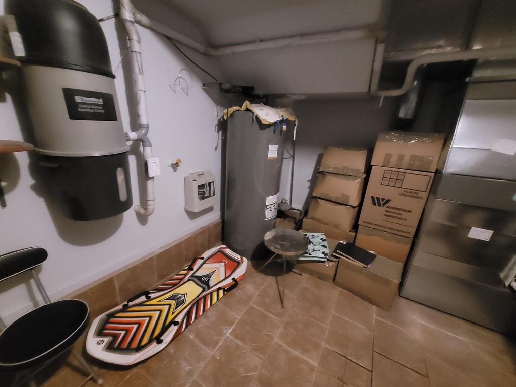 









6872


Rue Marie-Guyart

,
Montréal (LaSalle),




QC
H8N3G7

