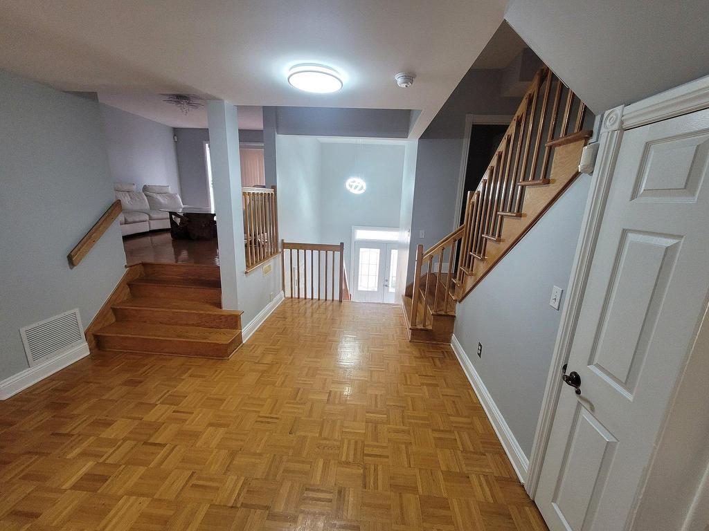 









6872


Rue Marie-Guyart

,
Montréal (LaSalle),




QC
H8N3G7

