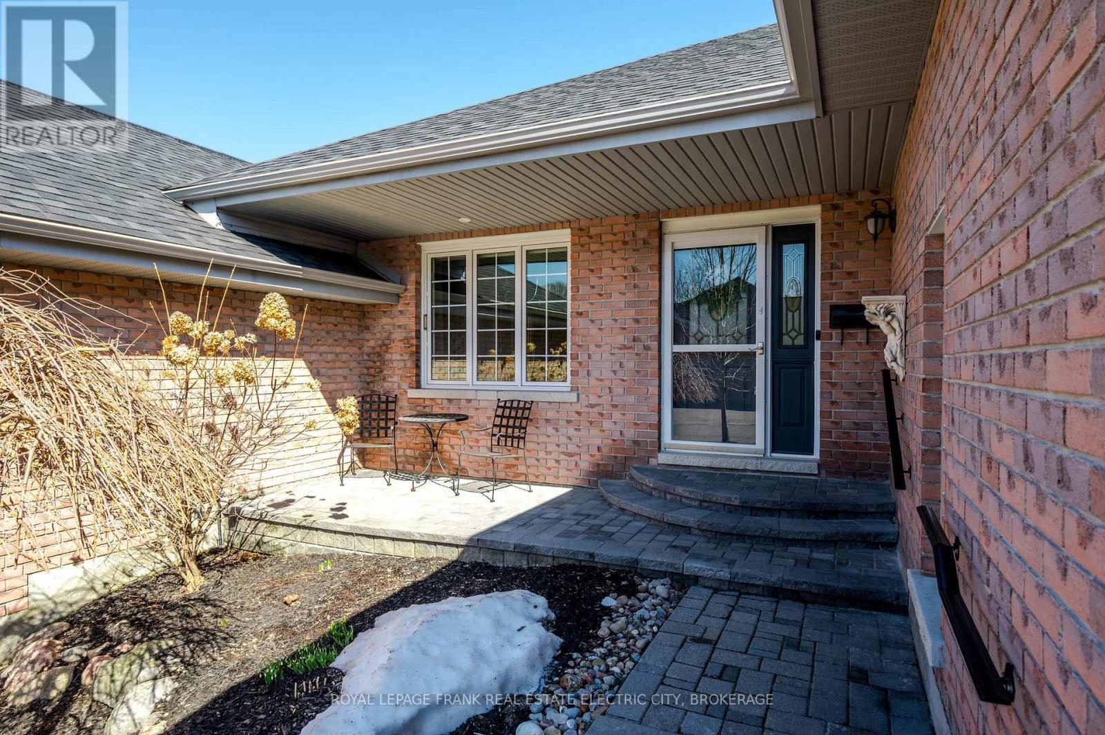 












104 - 1742 RAVENWOOD DRIVE

,
Peterborough West (North),




Ontario
K9J6N4

