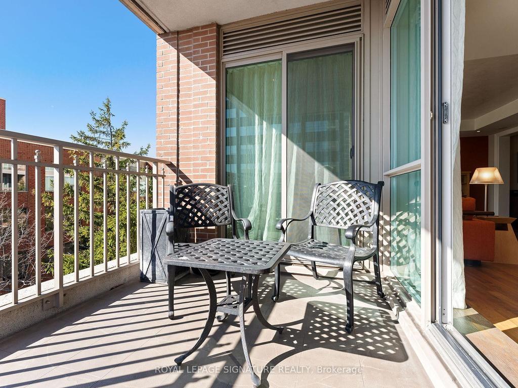 









155


St Clair

Avenue West, 603,
Toronto,




ON
M4V 0A1

