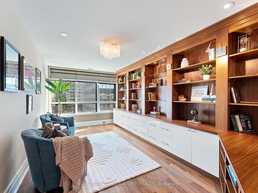 









155


St Clair

Avenue West, 603,
Toronto,




ON
M4V 0A1

