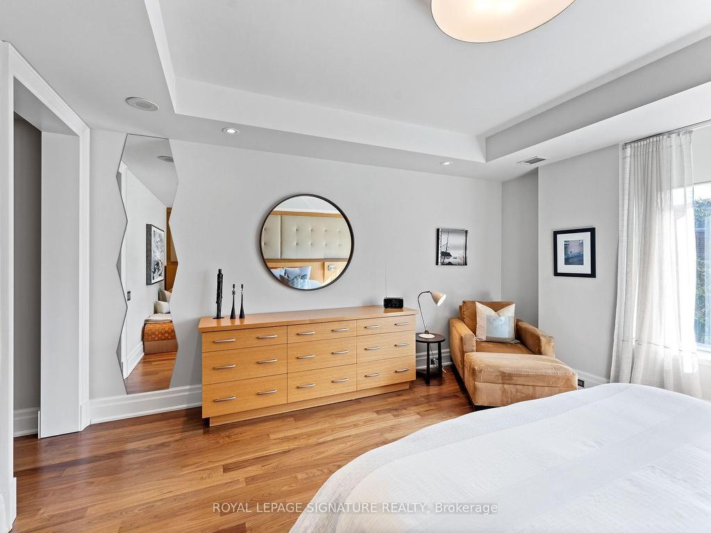 









155


St Clair

Avenue West, 603,
Toronto,




ON
M4V 0A1

