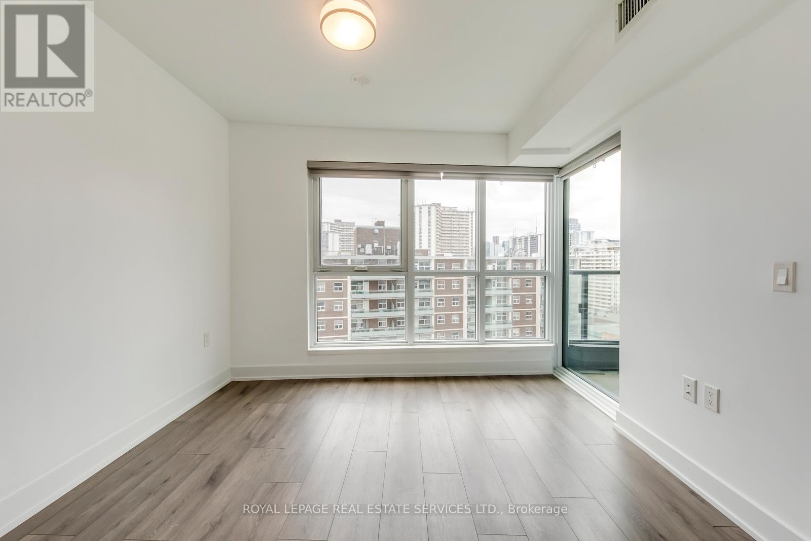 












1320 - 585 BLOOR STREET E

,
Toronto,




Ontario
M4W0B3

