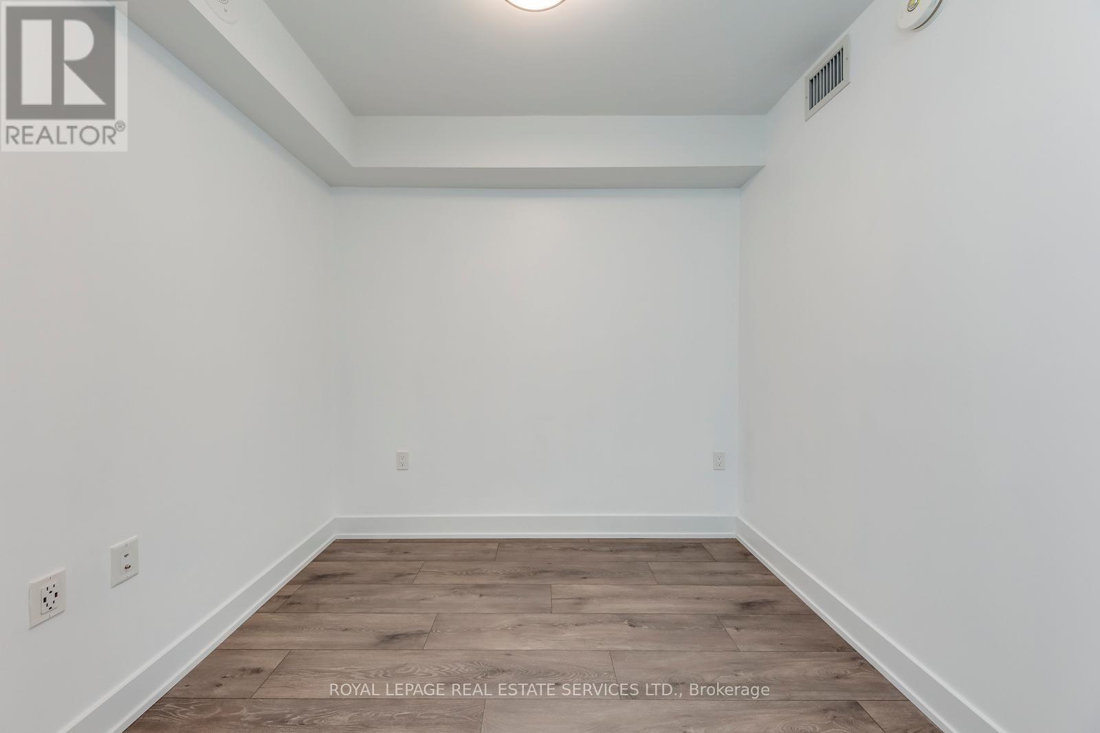 












1320 - 585 BLOOR STREET E

,
Toronto,




Ontario
M4W0B3

