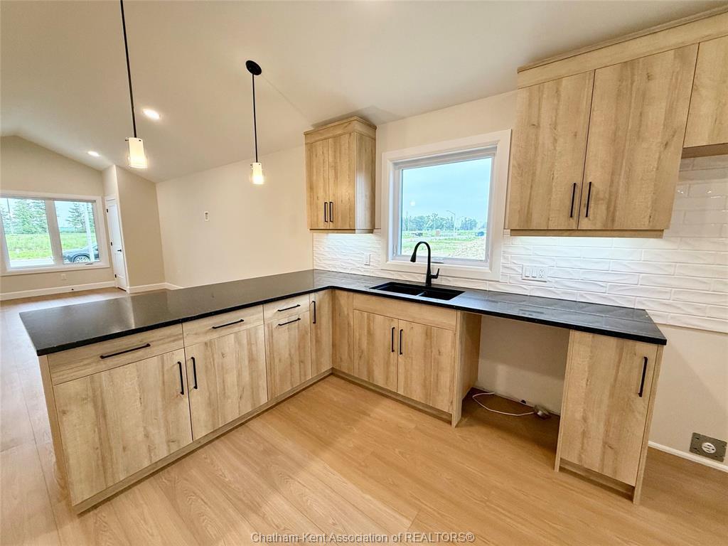 









216


IRONWOOD

Trail,
Chatham,




ON
N7M0T3

