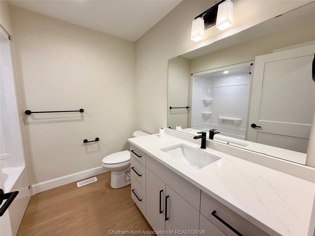









216


IRONWOOD

Trail,
Chatham,




ON
N7M0T3

