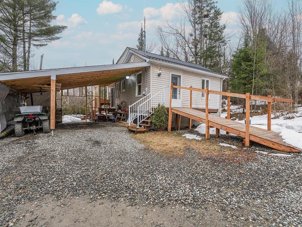 









130


Ch. Labrie

,
Bury,




QC
J0B1J0

