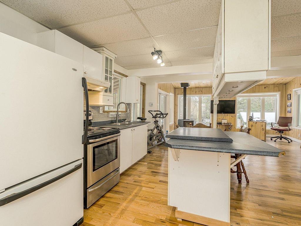 









130


Ch. Labrie

,
Bury,




QC
J0B1J0

